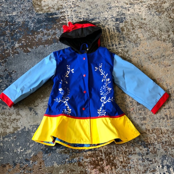 snow white raincoat